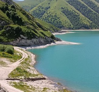 Казеной Ам высокогорное озеро Чеченская Республика